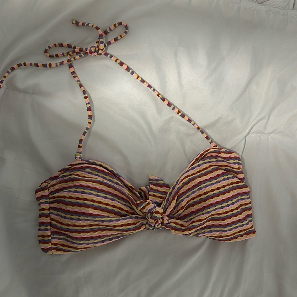 Swimwear bikini top